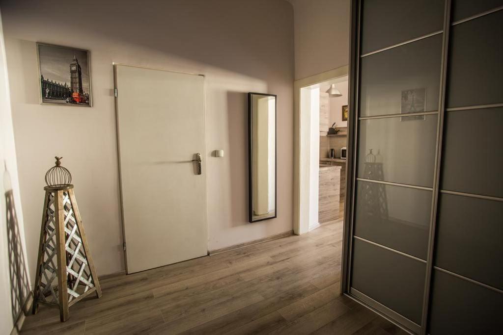 One-bedroom Flat In Stradom! Lem , Stradomska 5, 17 Apartament *